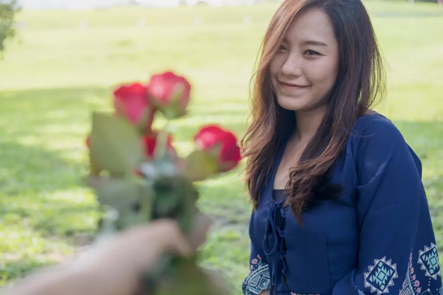 Điều cần thiết là phải sắp xếp lại những gánh nặng trong quá khứ trước khi bắt đầu một mối quan hệ mới. (Ảnh: ITN).