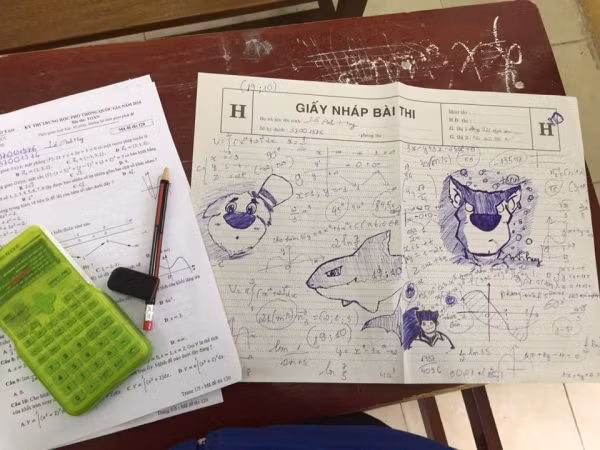 Khi đã làm xong bài thi, thời gian còn lại dành để "sáng tạo".