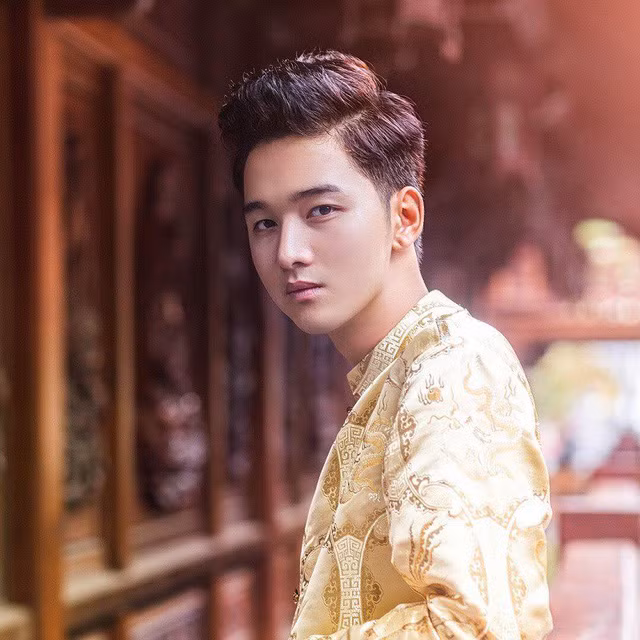 Chàng cảnh sát cơ động đẹp trai được phái nữ truy lùng trên mạng xã hội ảnh 7