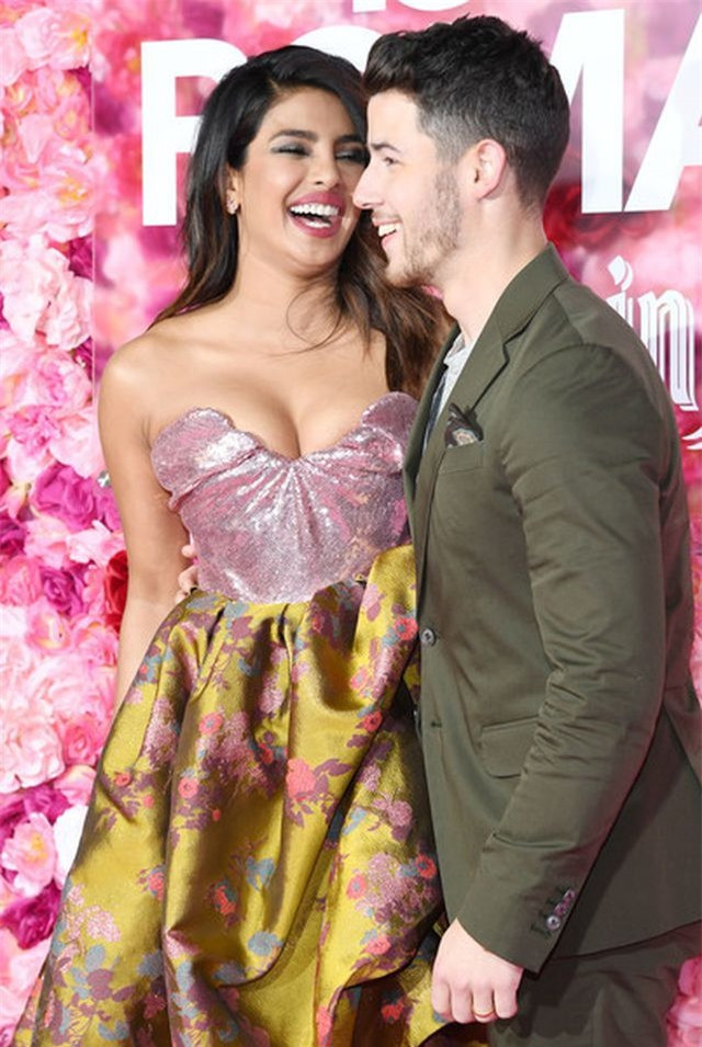 Chuyện tình của cả hai đến nay vẫn khiến nhiều khán giả bất ngờ.