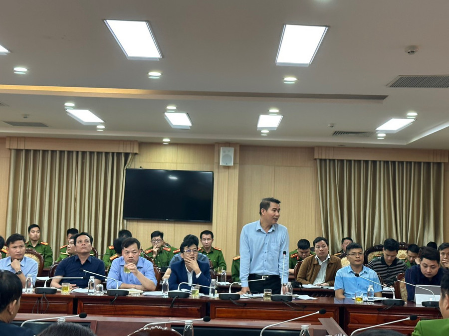 Đại biểu tới từ các xã/thị trấn trên địa bàn huyện Hoài Đức cùng trao đổi ý kiến tại hội nghị. Đại biểu tới từ các xã/thị trấn trên địa bàn huyện Hoài Đức cùng trao đổi ý kiến tại hội nghị.