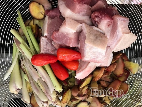 Ca qua kho chuoi xanh thom ngon cho ngay mua