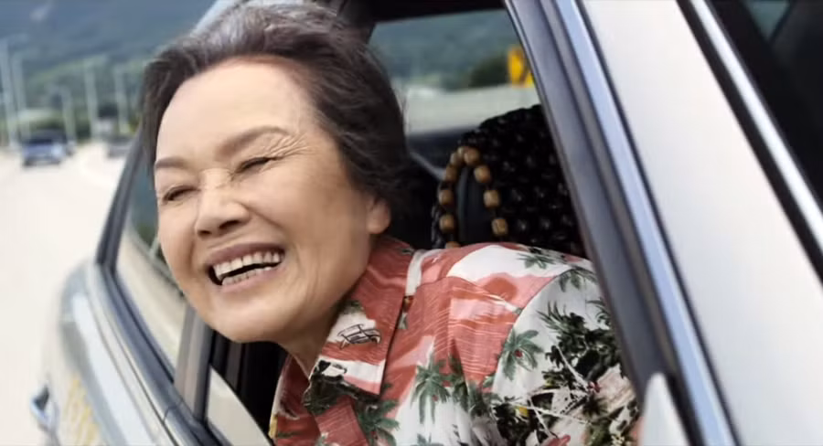 Một cảnh quay của bà Mae Ja trên phim.