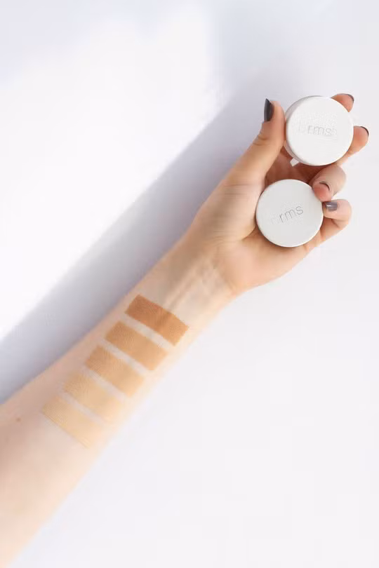 5 tuyệt chiêu diện đồ hở lưng đẹp nuột nà khiến chàng mê mẩn - Ảnh 3.