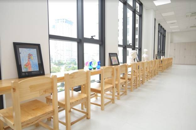 Các phòng học chức năng như phòng hội họa – nơi học sinh có thể thỏa sức sáng tạo, bay bổng và thể hiện năng khiếu của mình Các phòng học chức năng như phòng hội họa – nơi học sinh có thể thỏa sức sáng tạo, bay bổng và thể hiện năng khiếu của mình