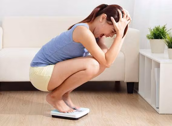 nhung dau hieu bao dong khi ban khong uong du nuoc hinh 7