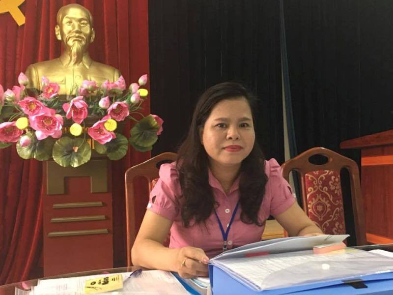 Cô Ngô Thị Minh Phú - Hiệu trưởng trường Tiểu học học Ái Mộ B (quận Long Biên) Cô Ngô Thị Minh Phú - Hiệu trưởng trường Tiểu học học Ái Mộ B (quận Long Biên)