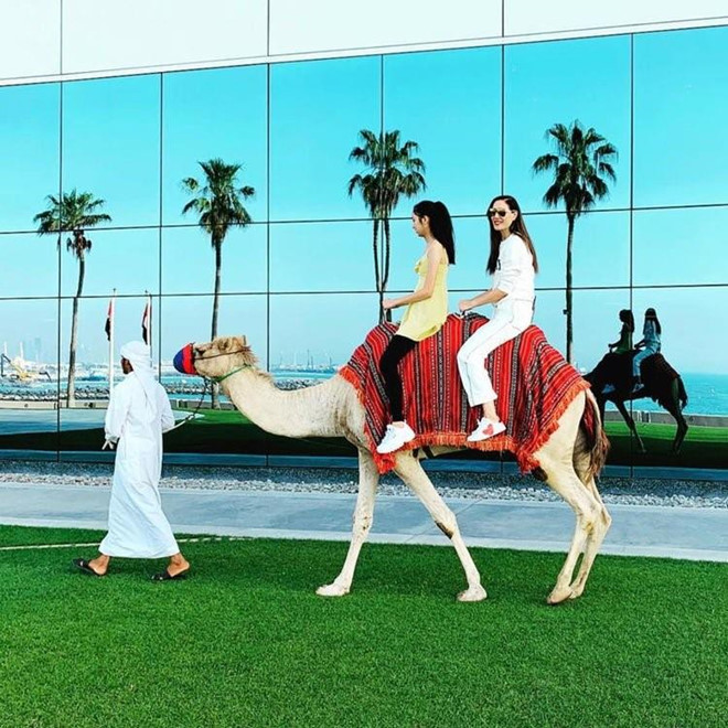 Ngắm dung nhan tuyệt sắc của con gái "ông trùm phim xã hội đen Hong Kong" ảnh 13 Nhan sac con gai