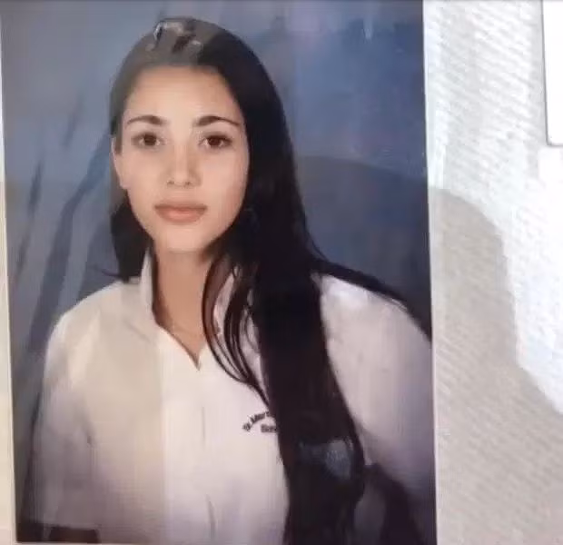 Bất ngờ với loạt ảnh cũ thuở Kim Kardashian chưa sở hữu ‘siêu vòng ba’ - ảnh 5