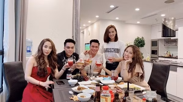 3 bóng hồng gợi cảm bị đồn vướng lưới tình với diễn viên Việt Anh ảnh 3 3 bóng hồng vướng lưới tình tin đồn với Việt Anh