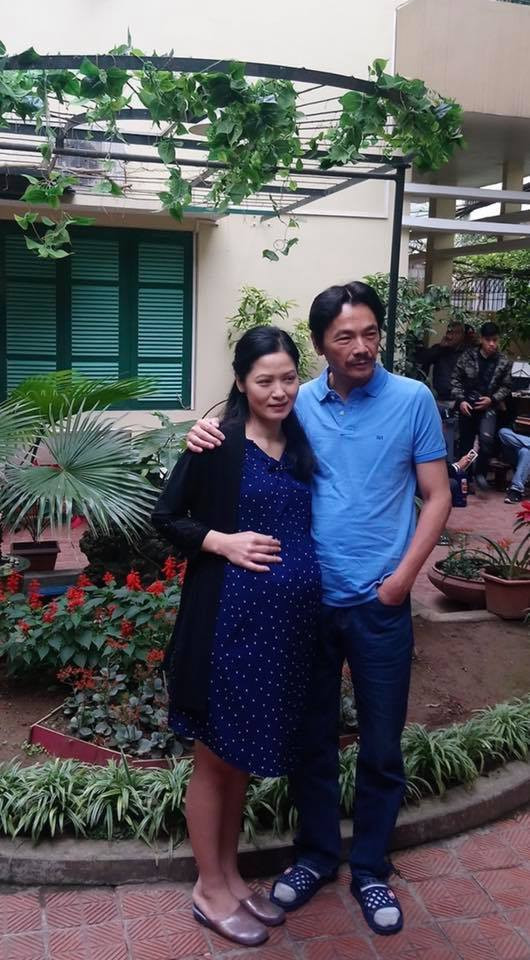 Nhan sắc thật của người phụ nữ làm ông Sơn chao đảo trong "Về nhà đi con“ ảnh 1 Nhan sắc thật của người phụ nữ làm ông Sơn chao đảo trong Về nhà đi con-2