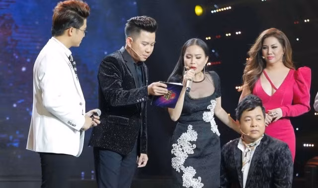 Cẩm Ly gây tranh cãi với ca khúc có tên nhạy cảm 'Mồ tổ cha mày'