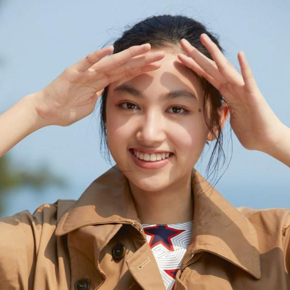 Ngắm dung nhan tuyệt sắc của con gái "ông trùm phim xã hội đen Hong Kong" ảnh 5 Nhan sac con gai