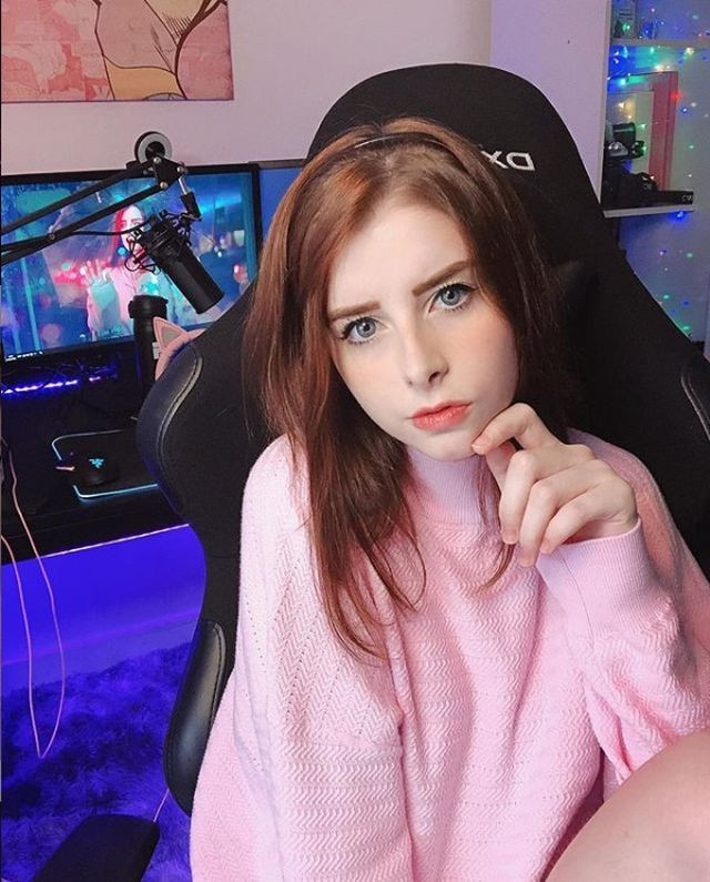 Nữ streamer xinh đẹp “vạ miệng” khi gọi “đàn ông là rác rưởi” trên mạng xã hội - 2 Nữ streamer xinh đẹp vạ miệng” khi gọi đàn ông là rác rưởi” trên mạng xã hội-2