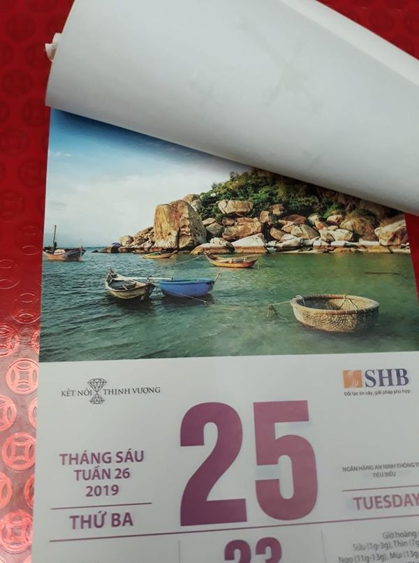 Hình ảnh này cũng gợi ý cho nhiều sĩ tử tác phẩm “Chiếc thuyền ngoài xa” của Nguyễn Minh Châu. Ảnh: C.C/Group Trường Người Ta