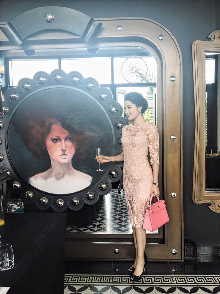 Á hậu Huyền My tiết lộ bộ sưu tập nước hoa “khủng” không kém Trấn Thành ảnh 6 fan hoi loai nuoc hoa hay dung, a hau rich kid dua nguyen bst gay choang vang the nay day - 6