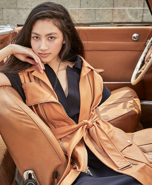 Con gái tuổi teen của các diễn viên Hong Kong