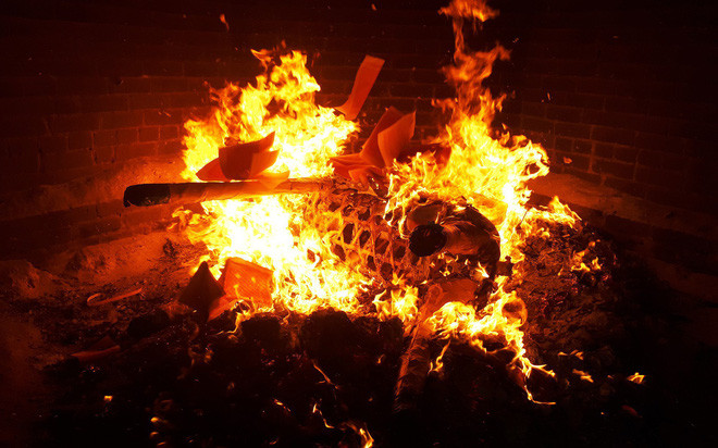 Việt Nam phong tục: Ngày đó, nếu nhà có đám ma thì phải tuân thủ 20 khâu này hình ảnh 4 viet nam phong tuc: ngay do, neu nha co dam ma thi phai tuan thu 20 khau nay hinh anh 4