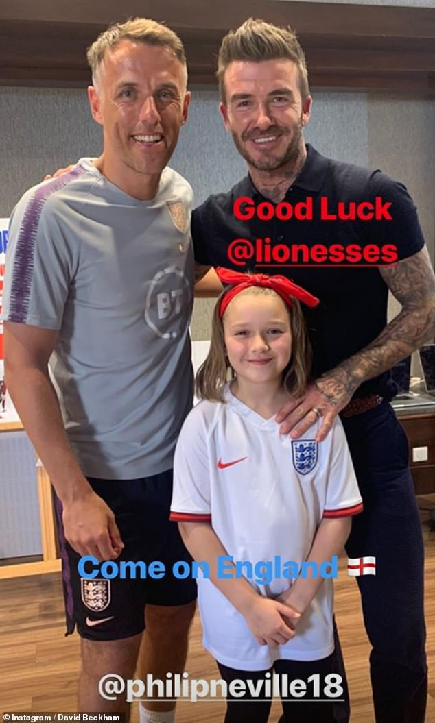 david beckham "đốn tim" người hâm mộ với hành động âu yếm con gái cưng hình 11 david beckham "don tim" nguoi ham mo voi hanh dong au yem con gai cung hinh 11