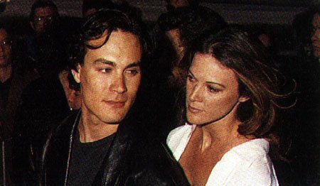 bi mat khoanh khac cuoi doi cua con trai ly tieu long hinh anh 7