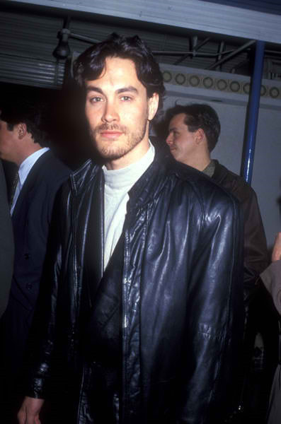 bi mat khoanh khac cuoi doi cua con trai ly tieu long hinh anh 5