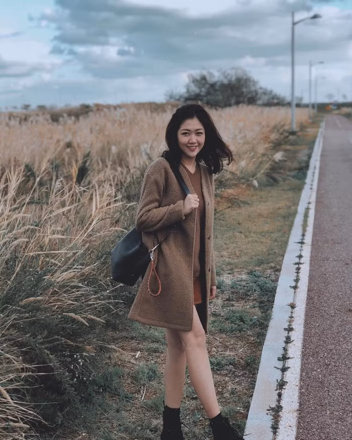 4 cô nàng tiếp viên hàng không nhan sắc “"cực phẩm“ ảnh 4