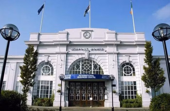 8 sân bay bỏ hoang đáng sợ nhất thế giới ảnh 7