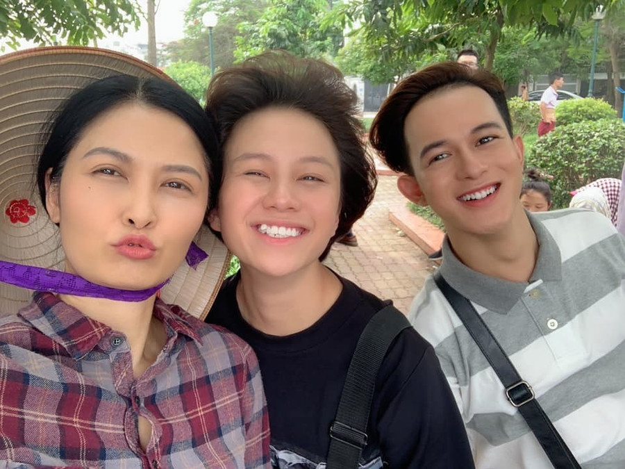 Nhan sắc thật của người phụ nữ làm ông Sơn chao đảo trong "Về nhà đi con“ ảnh 3 Nhan sắc thật của người phụ nữ làm ông Sơn chao đảo trong Về nhà đi con-4