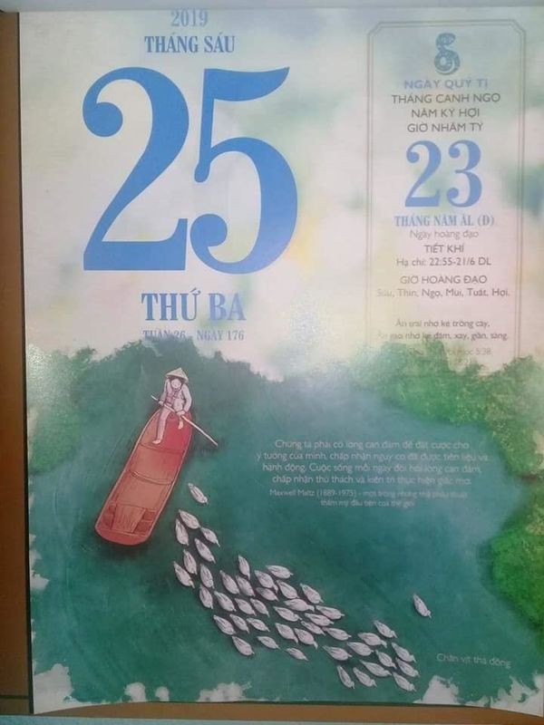 Hình ảnh người lái đò xuất hiện trên đúng tờ lịch của ngày diễn ra môn thi Ngữ Văn khiến nhiều người không khỏi ngoài nghi liệu rằng tác phẩm “Người lái đò sông Đà” sẽ là tác phẩm xuất hiện trong đề thi? Ảnh: Nguyễn Thành Chung/Group Trường Người Ta