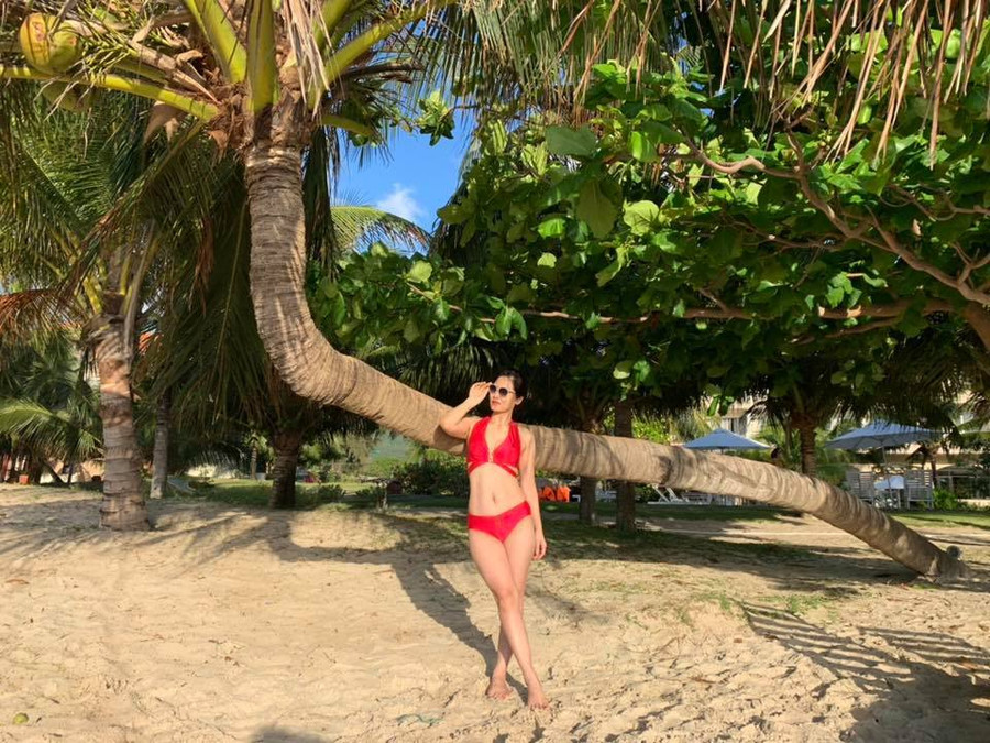 Nhan sắc thật của người phụ nữ làm ông Sơn chao đảo trong "Về nhà đi con“ ảnh 12 Nhan sắc thật của người phụ nữ làm ông Sơn chao đảo trong Về nhà đi con-13