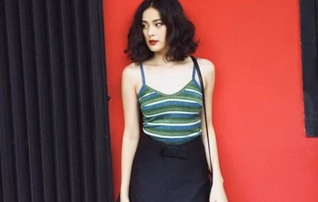 Bị chê mờ nhạt, kém sắc... Hạ Vi chia sẻ ảnh ngày bé chứng minh dậy thì thành công 