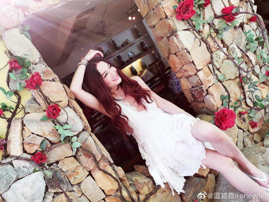 "Đát Kỷ đẹp nhất màn ảnh" Ôn Bích Hà khoe ảnh du lịch ở Nha Trang ảnh 6 Đát Kỷ đẹp nhất màn ảnh Ôn Bích Hà khoe ảnh du lịch ở Nha Trang-6