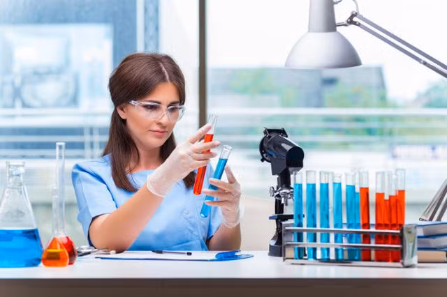 4 học bổng STEM quốc tế đáng chú ý dành cho nữ giới