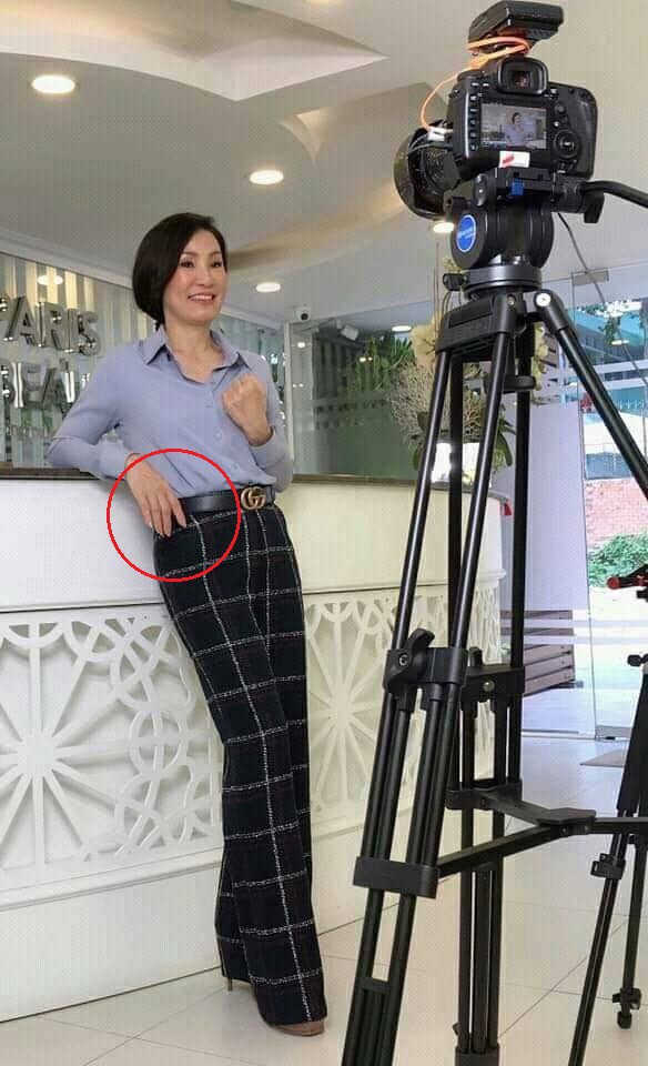 Lại thêm một cặp đôi showbiz Việt ly hôn sau hơn 20 năm làm vợ chồng? ảnh 4 Lại thêm một cặp đôi showbiz Việt ly hôn sau hơn 20 năm làm vợ chồng?-4