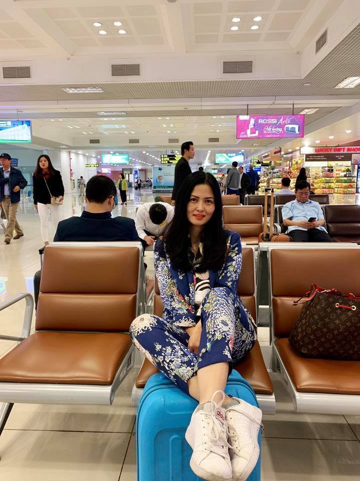 Nhan sắc thật của người phụ nữ làm ông Sơn chao đảo trong "Về nhà đi con“ ảnh 13 Nhan sắc thật của người phụ nữ làm ông Sơn chao đảo trong Về nhà đi con-14