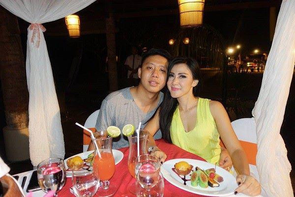 7 ngày gặp mặt đã kết hôn, MC xinh đẹp được chồng tỷ phú làm điều khó tin này ảnh 1 7 ngay gap mat da ket hon, mc xinh dep “nang” ngay ty phu, cuoi ve bat chong rua chan - 2