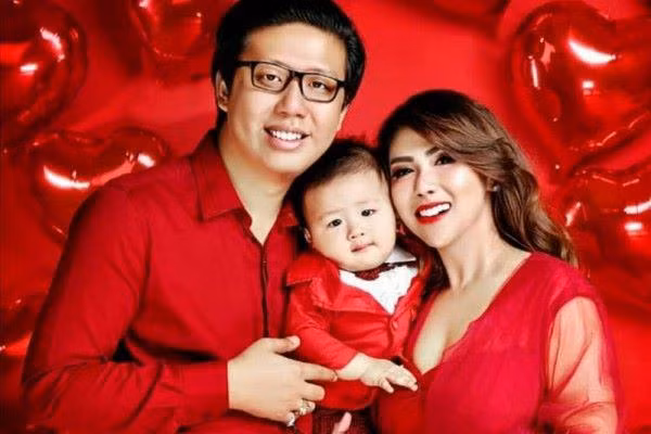 7 ngay gap mat da ket hon, mc xinh dep “nang” ngay ty phu, cuoi ve bat chong rua chan - 4