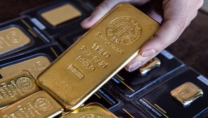 Giá vàng hôm nay tụt mốc 67 triệu đồng