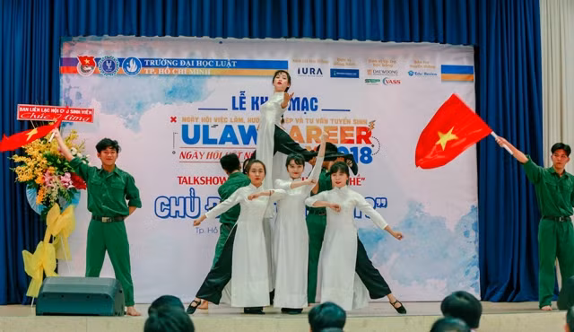 Khai mạc ngày hội kết nối “Unlaw career day” 