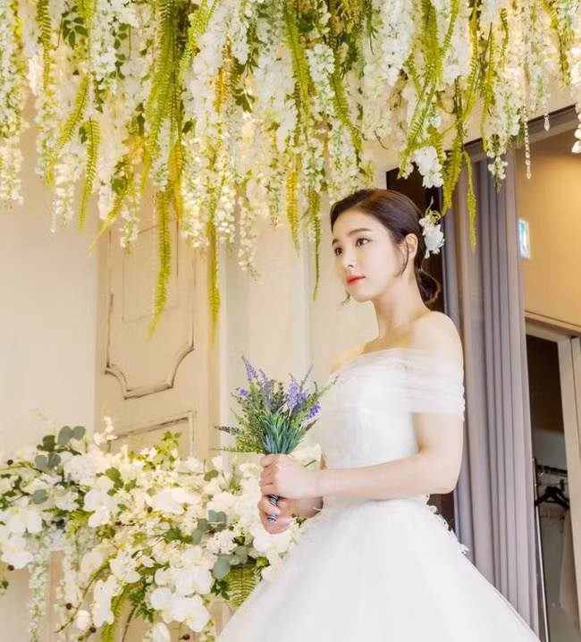 Đi sinh nhật công ty đến 10h tối mới về nhà, vợ trẻ bị chồng thành đạt đánh thừa sống thiếu chết - Ảnh 1.