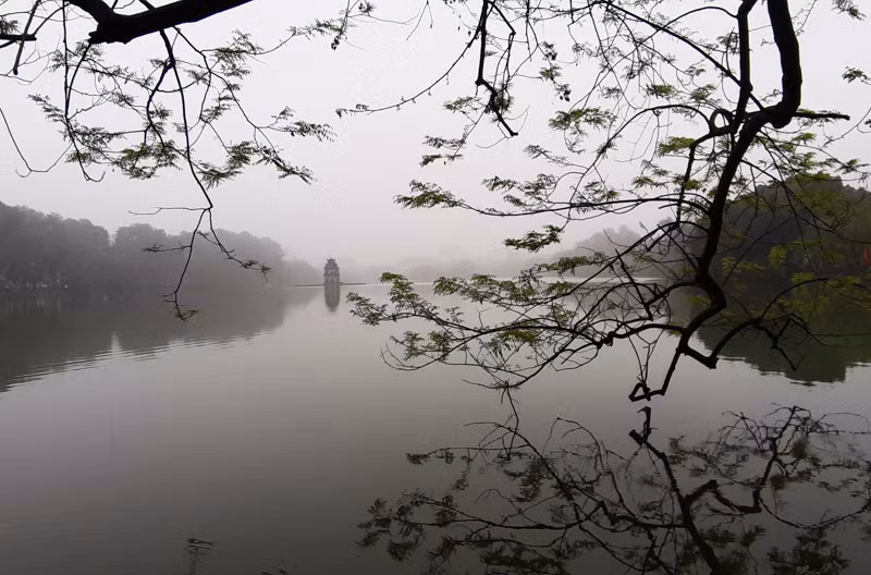 Trong sáng sớm ngày hôm nay, độ ẩm không khí cao