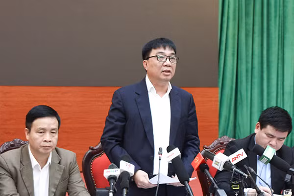 Giám đốc Sở GTVT Hà Nội: Mua gà sống không cần đi xe máy