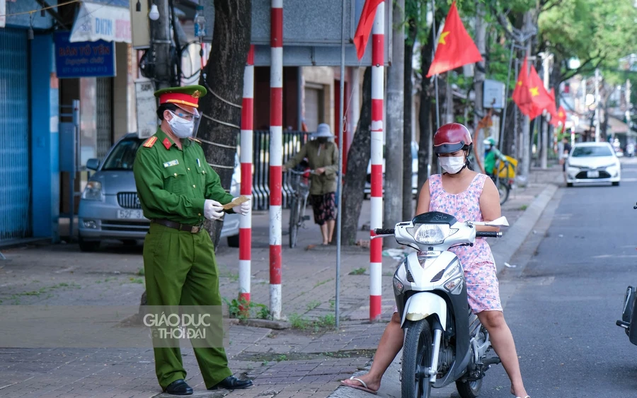 Thành phố yêu cầu tiếp tục duy trì các chốt kiểm soát để kiểm tra di biến động dân cư.