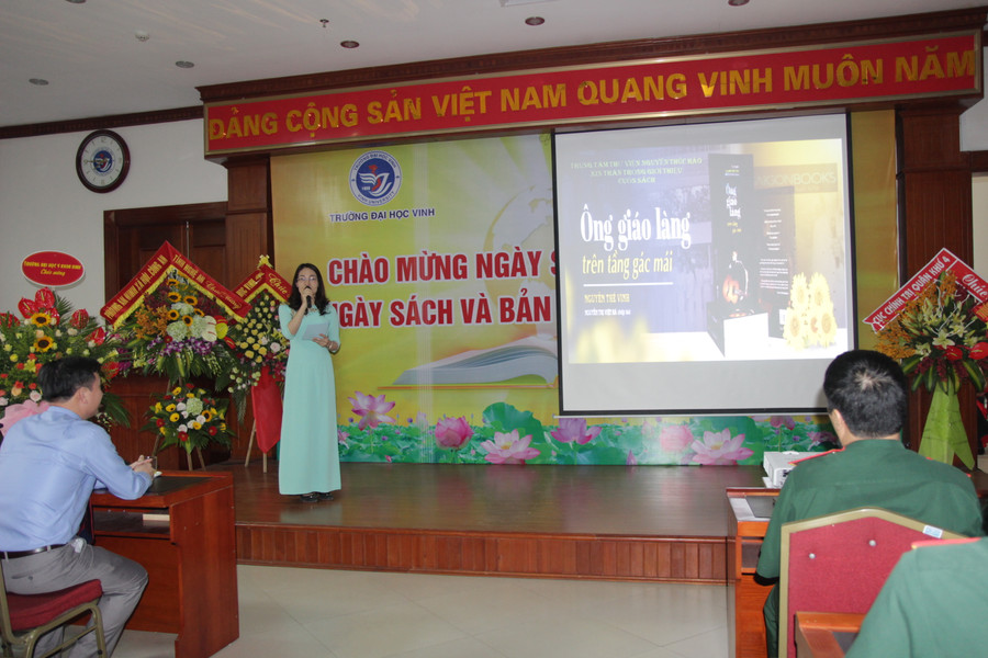 Giới thiệu cuốn tự truyện "Ông giáo làng trên tầng gác mái"”