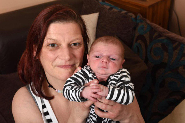 Bà mẹ đến tận ngày sinh mới biết mình mang thai ảnh 1 Người phụ nữ U40 bất ngờ sinh con dù không biết có thai