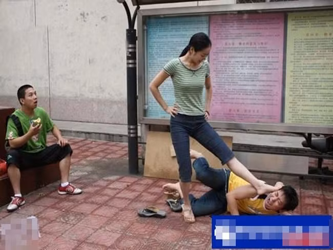 nhung minh chung chi em dang "tren co" cac quy ong hinh anh 2