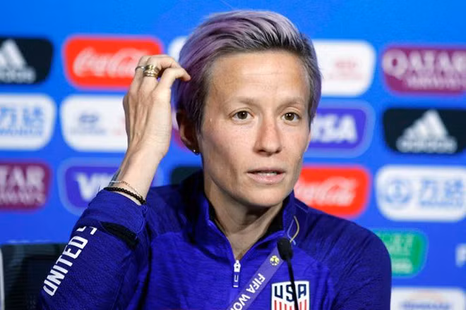 Rapinoe phát biểu trong buổi họp báo trước trận chung kết