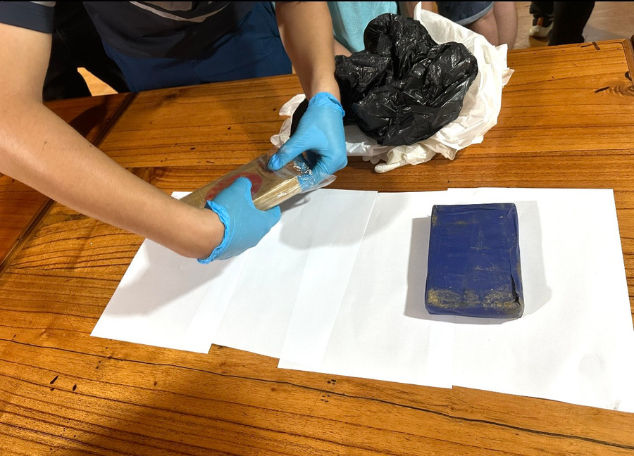 Tang vật được lực lượng chức năng thu giữ. Tang vật được lực lượng chức năng thu giữ.