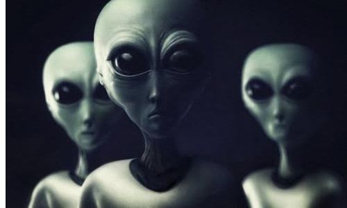 Các nhà nghiên cứu UFO hy vọng, chính phủ Anh sẽ công bố tài liệu mật để giải mã bí ẩn về người ngoài hành tinh 30 năm trước. 