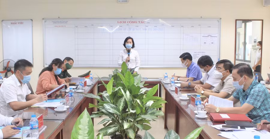 Đoàn kiểm tra số 10 của Thành ủy làm việc tại quận Thanh Xuân